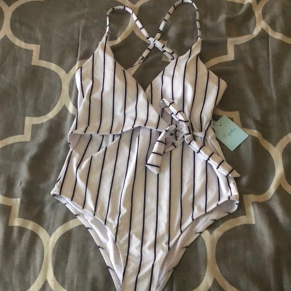 Cupshe swimsuit